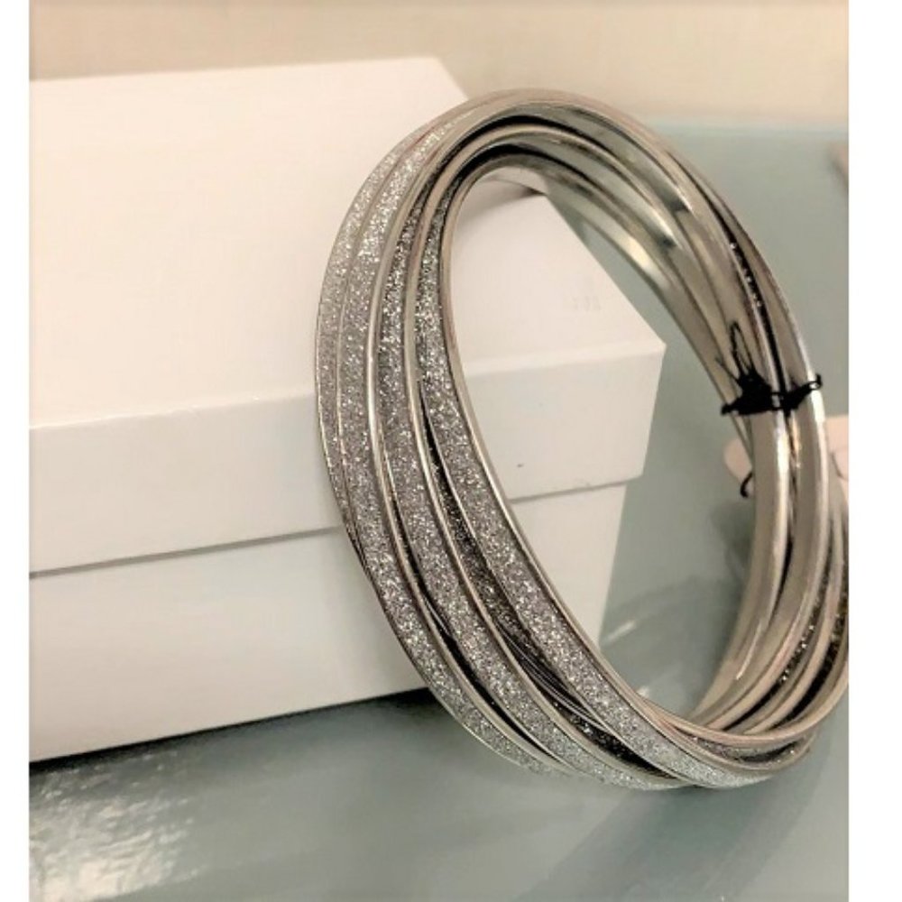ONE WINK Criss Cross Stackable Bracelet 6 pieces